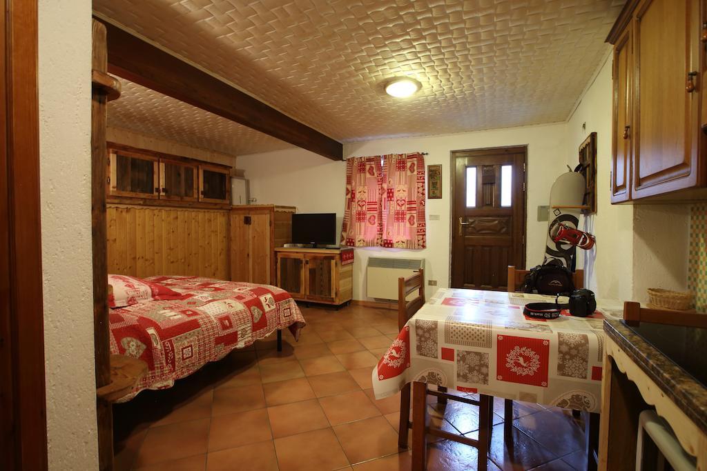 La Belette Daire La Thuile Oda fotoğraf